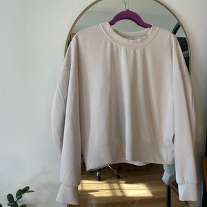 Lululemon Softstreme Perfectly Oversized Cropped Crew in Bone Size 8